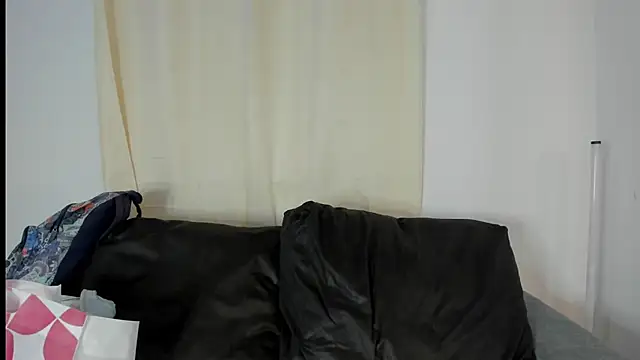 Snapshot of Abril_jones10 chatting on February 2025 01:36:01 AM Abril jones10 online show from February 2025 01:36:01 AM