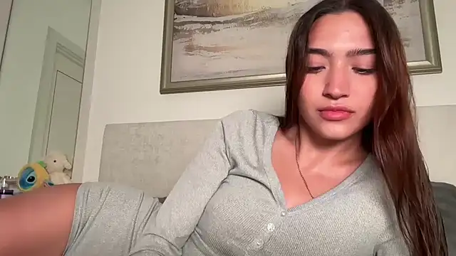 MilenaMilven online show from December 2025 07:50:01 PM