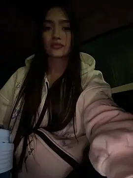 MilenaMilven online show from March 2026 09:27:02 PM