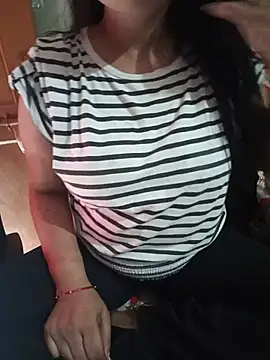 Snapshot of Soniya_444 chatting on July 2026 11:05:02 AM Soniya 444 online show from July 2026 11:05:02 AM