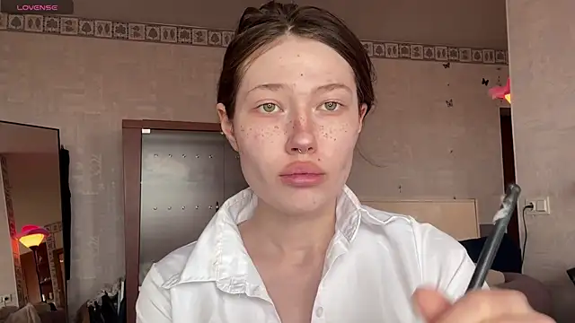 eva varnerr online show from April 2026 11:34:02 AM