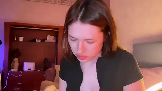 eva varnerr online show from June 2026 01:16:02 AM