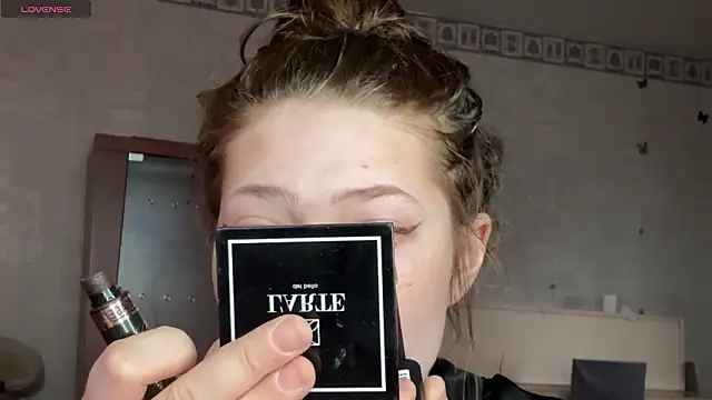 eva varnerr online show from March 2026 02:35:02 PM