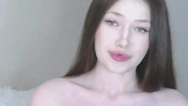 Snapshot of eva_varnerr chatting on February 2025 12:28:01 PM eva varnerr online show from February 2025 12:28:01 PM