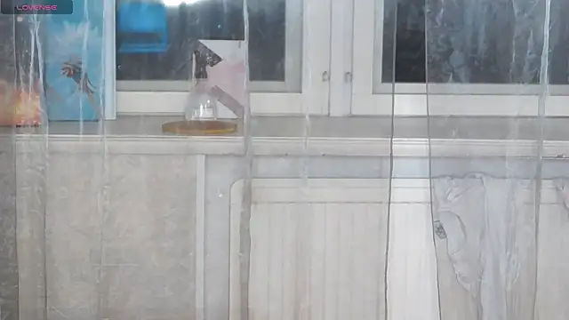 Snapshot of eva_varnerr chatting on November 2025 04:02:02 AM eva varnerr online show from November 2025 04:02:02 AM