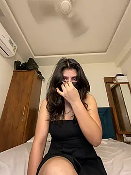 Snapshot of ahista chatting on June 2026 05:19:02 PM ahista online show from June 2026 05:19:02 PM