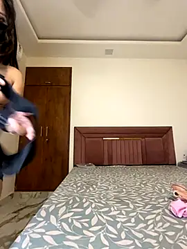 Snapshot of ahista chatting on October 2025 12:18:01 PM ahista online show from October 2025 12:18:01 PM