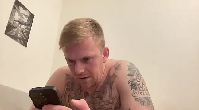 BulkAndTattoos online show from January 2025 10:40:02 PM