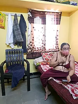 Snapshot of sivani_asha chatting on May 2026 08:01:01 AM sivani asha online show from May 2026 08:01:01 AM