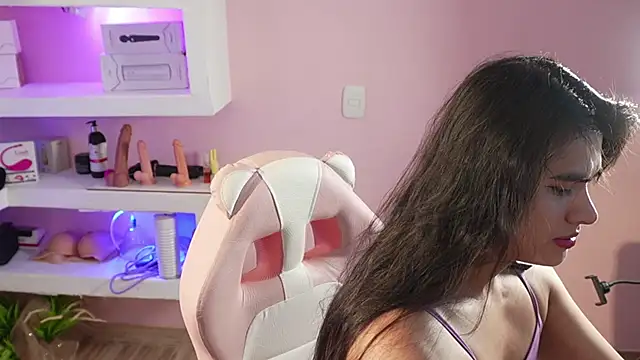 Mara-Bella online show from April 2026 04:36:02 PM