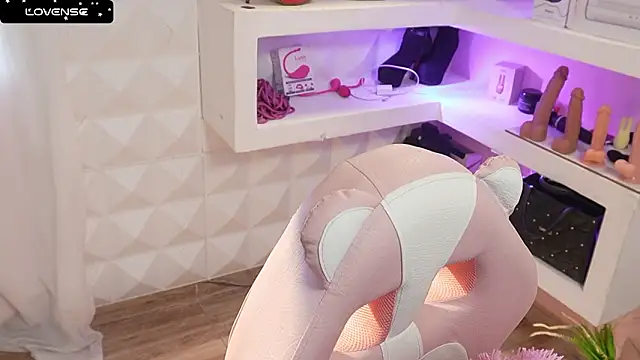 Mara-Bella online show from March 2026 08:32:02 PM