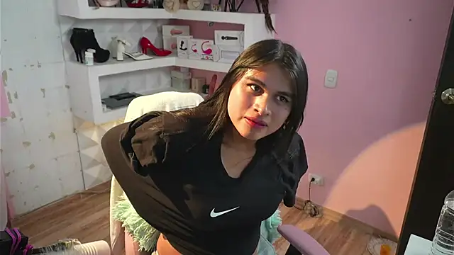 Mara-Bella online show from June 2026 08:42:02 PM