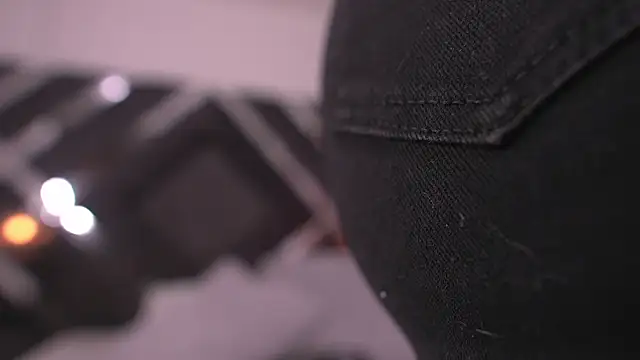 sam lewins online show from November 2025 07:19:02 PM