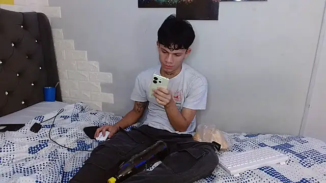 andy dan18 online show from September 2025 05:33:02 PM