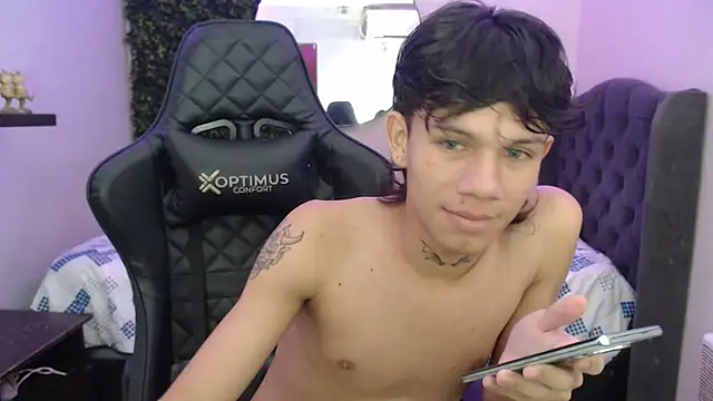 andy dan18 online show from March 2025 01:45:01 PM