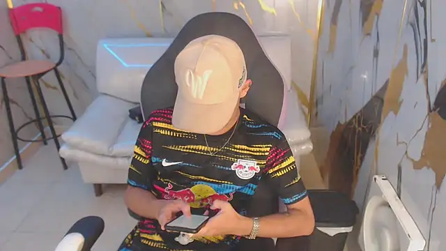 andy dan18 online show from October 2025 02:16:01 PM