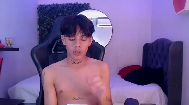 andy dan18 online show from February 2025 08:11:01 PM