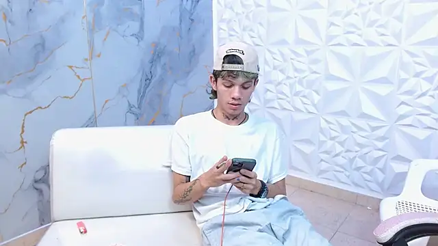 andy dan18 online show from April 2026 08:04:01 PM