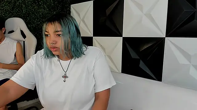 andy dan18 online show from December 2025 06:18:02 PM