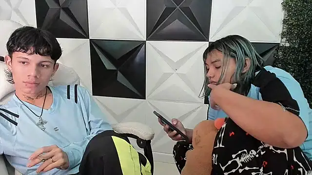 andy dan18 online show from December 2025 08:14:02 PM