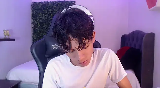 andy dan18 online show from February 2025 01:11:01 PM