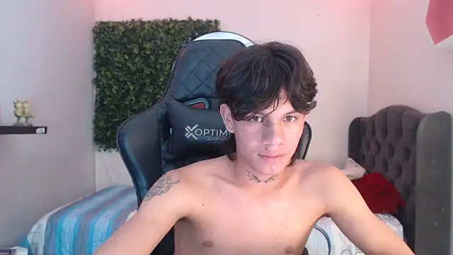 andy dan18 online show from March 2025 04:39:02 PM