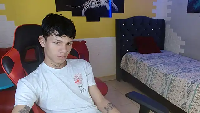 andy dan18 online show from September 2025 02:11:02 PM