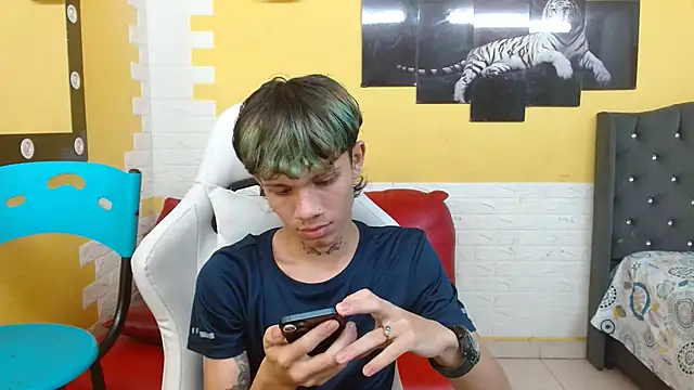 andy dan18 online show from March 2026 07:28:01 PM