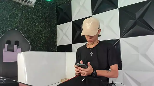 andy dan18 online show from March 2026 08:51:02 PM