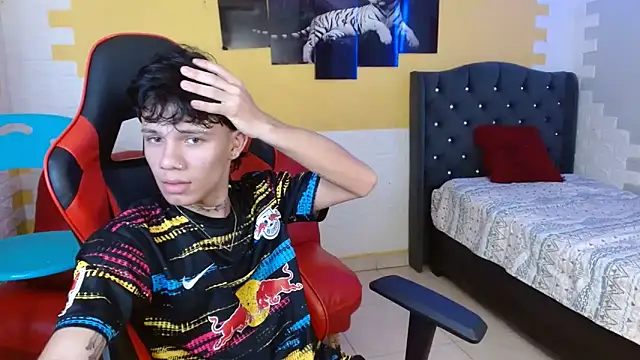 andy dan18 online show from September 2025 02:45:02 PM