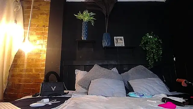 nikkystorm1  online show from April 2026 01:59:02 PM