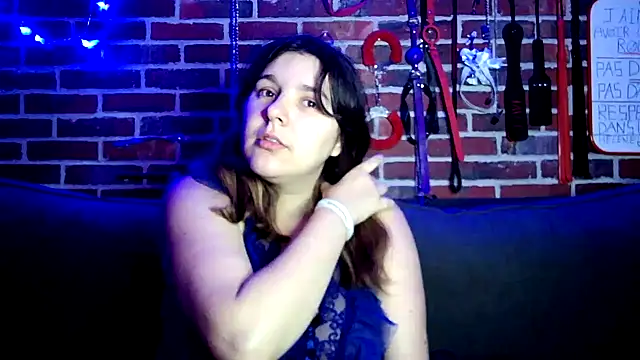 Heleneecesmecs2 online show from November 2025 03:21:02 AM