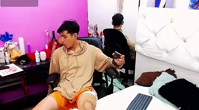 Snapshot of x_daviid_x chatting on January 2025 04:10:01 AM x daviid x online show from January 2025 04:10:01 AM