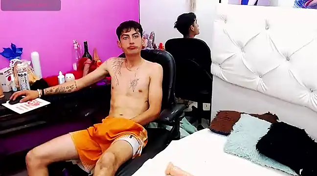 Snapshot of x_daviid_x chatting on January 2025 07:15:01 AM x daviid x online show from January 2025 07:15:01 AM