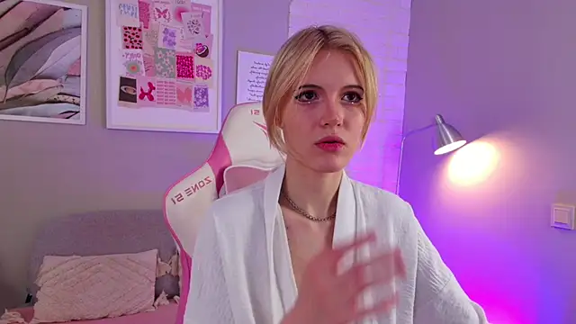 Snapshot of NellieLoyns chatting on March 2025 05:07:02 PM NellieLoyns online show from March 2025 05:07:02 PM