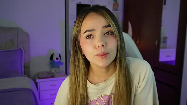 Hannah-Rose online show from December 2025 01:17:01 AM