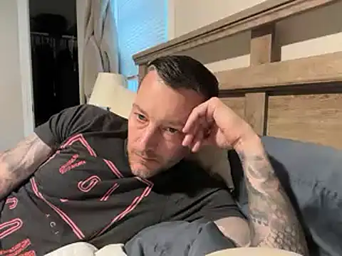 Snapshot of moon-boy chatting on September 2025 04:46:01 PM moon-boy online show from September 2025 04:46:01 PM