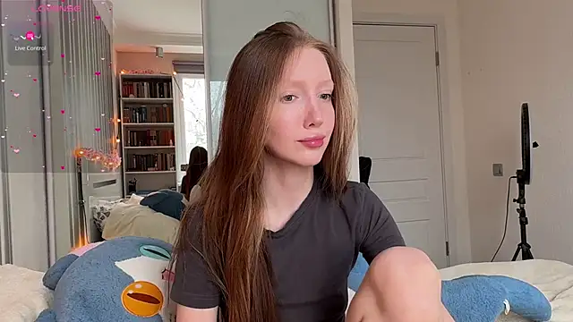 Awwwrora online show from April 2026 11:24:01 AM