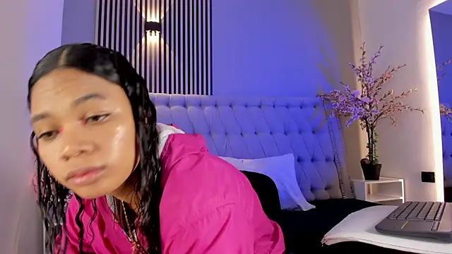 Snapshot of GysellHanson chatting on December 2025 11:34:02 AM GysellHanson online show from December 2025 11:34:02 AM