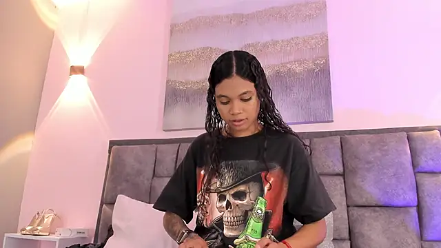 Snapshot of GysellHanson chatting on November 2025 11:35:02 AM GysellHanson online show from November 2025 11:35:02 AM