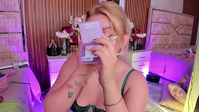 LolaAngellx online show from March 2026 04:08:02 AM