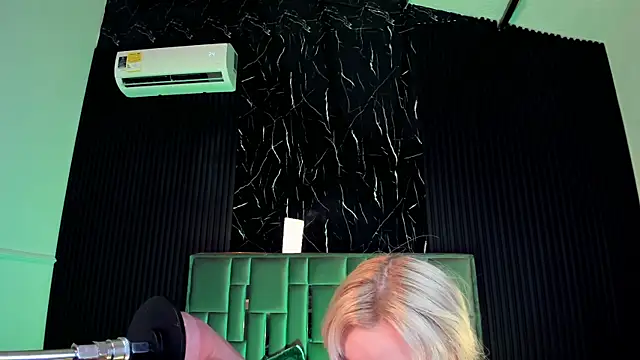 LolaAngellx online show from September 2025 08:38:01 PM