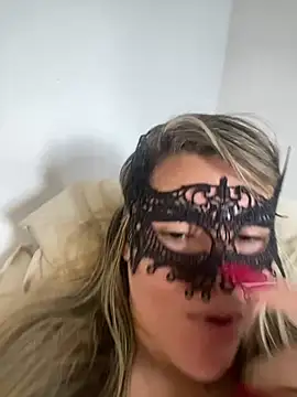 Casadadelicia26 online show from February 2026 06:51:01 PM