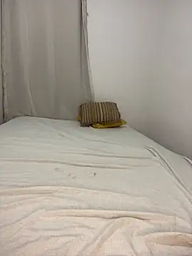 Casadadelicia26 online show from February 2026 08:51:01 PM