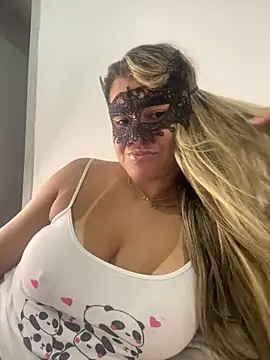 Casadadelicia26 online show from May 2026 03:54:02 AM