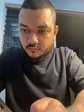 El Titan1998 online show from November 2025 12:28:02 PM