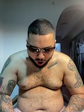 El Titan1998 online show from March 2026 11:44:02 AM