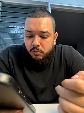 El Titan1998 online show from November 2025 09:40:02 PM