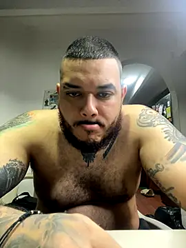 El Titan1998 online show from October 2025 11:28:02 PM