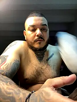 El Titan1998 online show from September 2025 11:10:02 PM